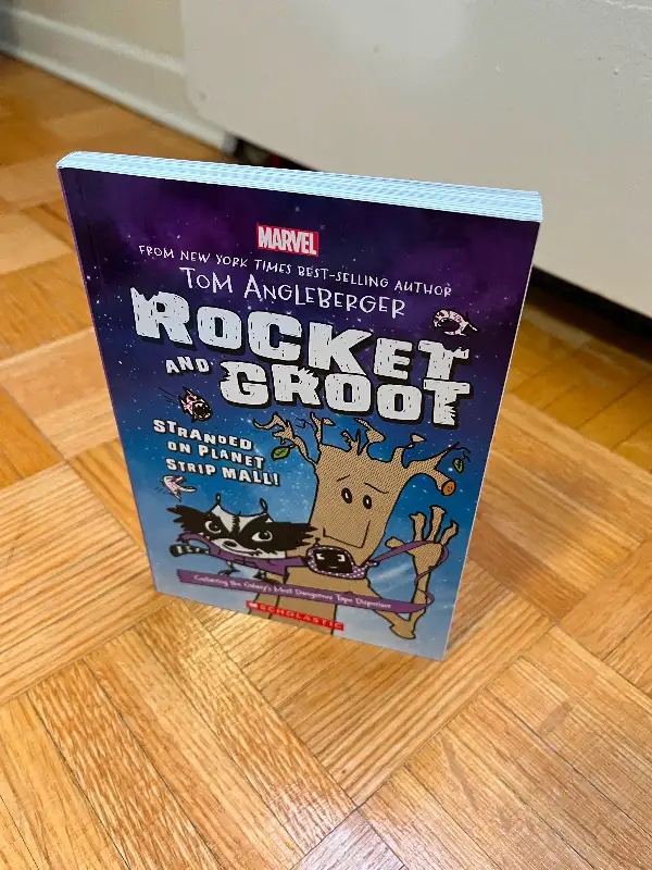 Rocket And Groot children’s book image indicator(2)