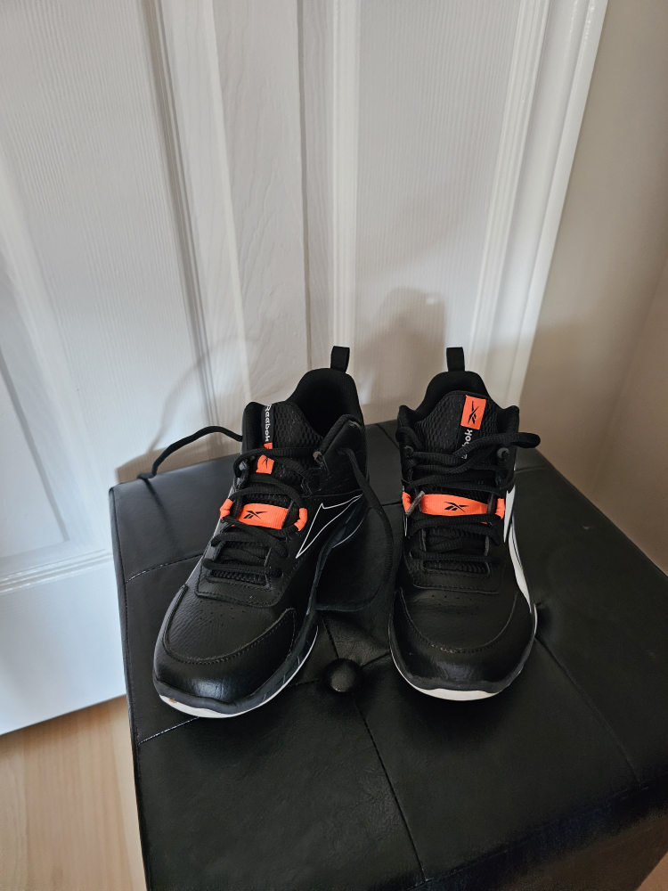 reebok shoes image indicator(2)