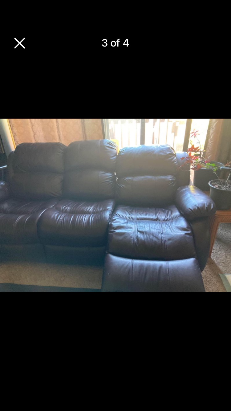 Leon’s leather sofa & loveseat. - photo 2