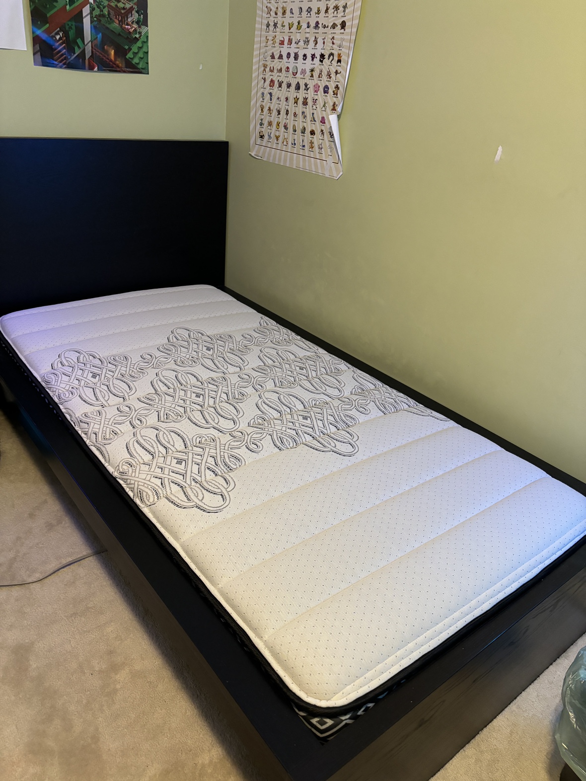 IKEA Malm bed - photo 2
