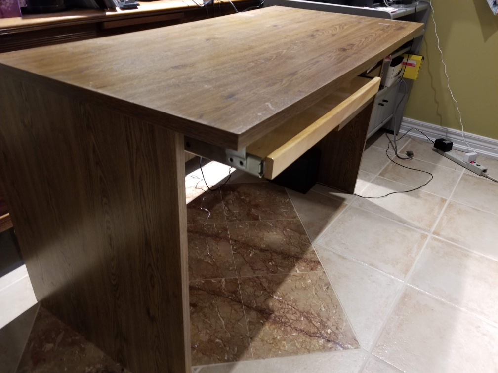 3 in One Desk