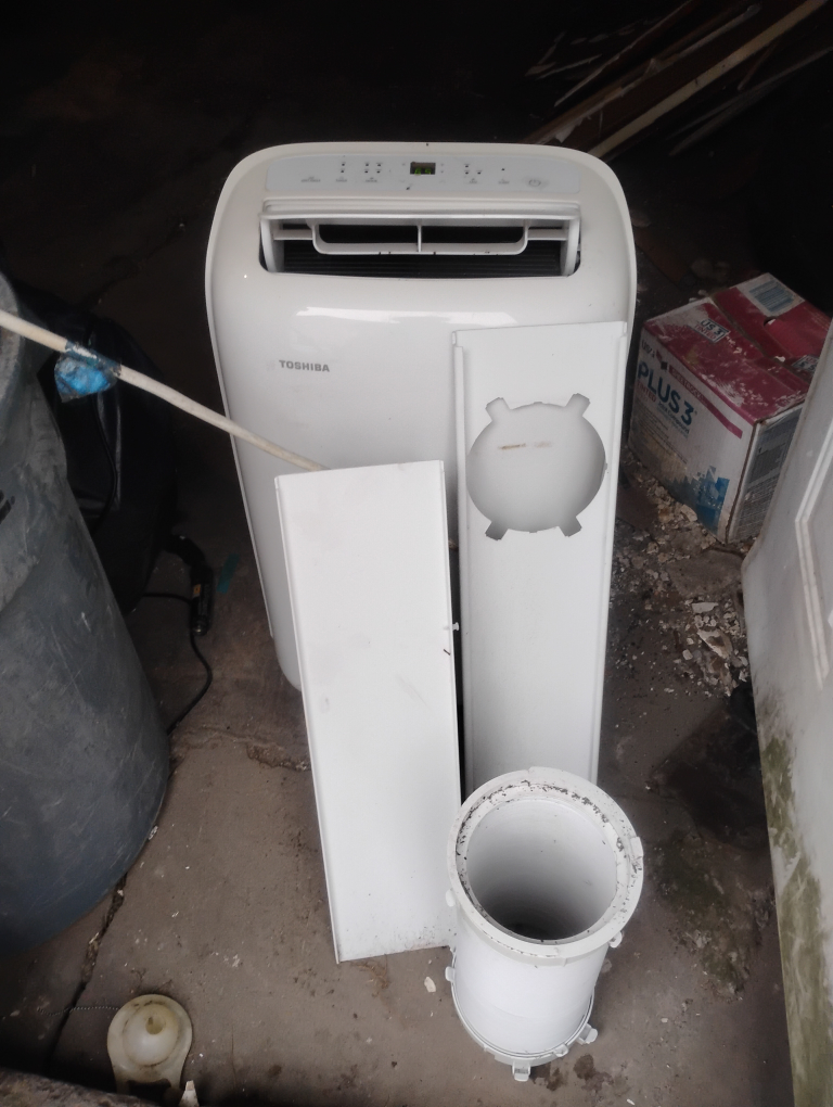 Toshiba portable air conditioner - photo 2