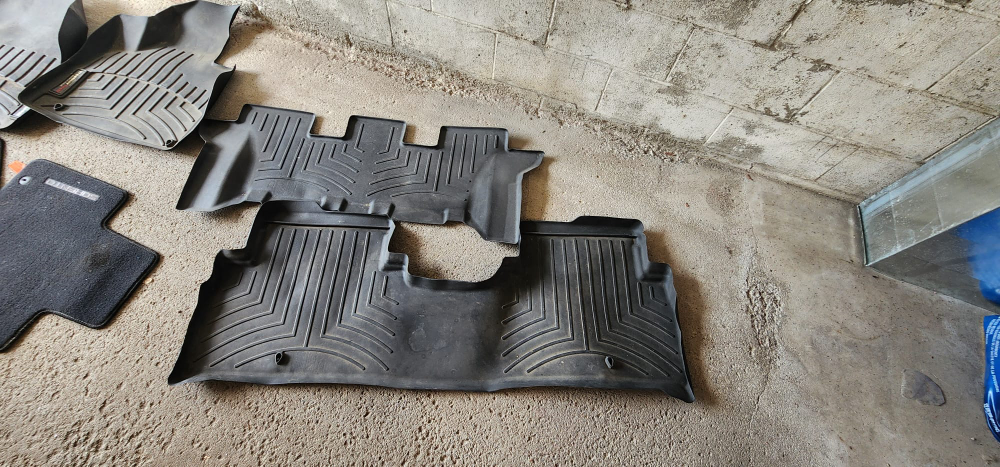 Weathertech floor liners for Kia Sorento 2018 - photo 3