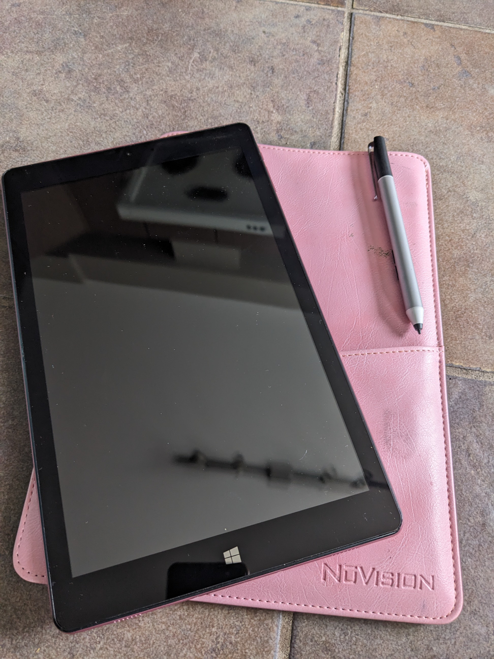 Win10 Tablet w/Digital Pen - photo 2