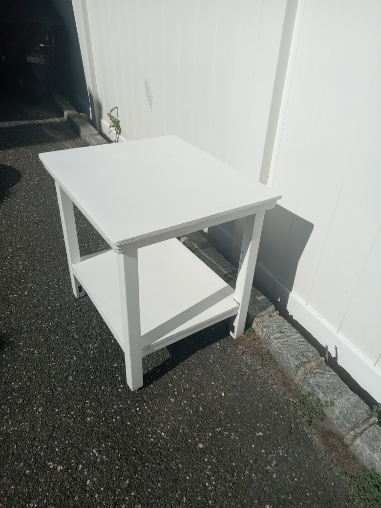white coffee table - photo 5