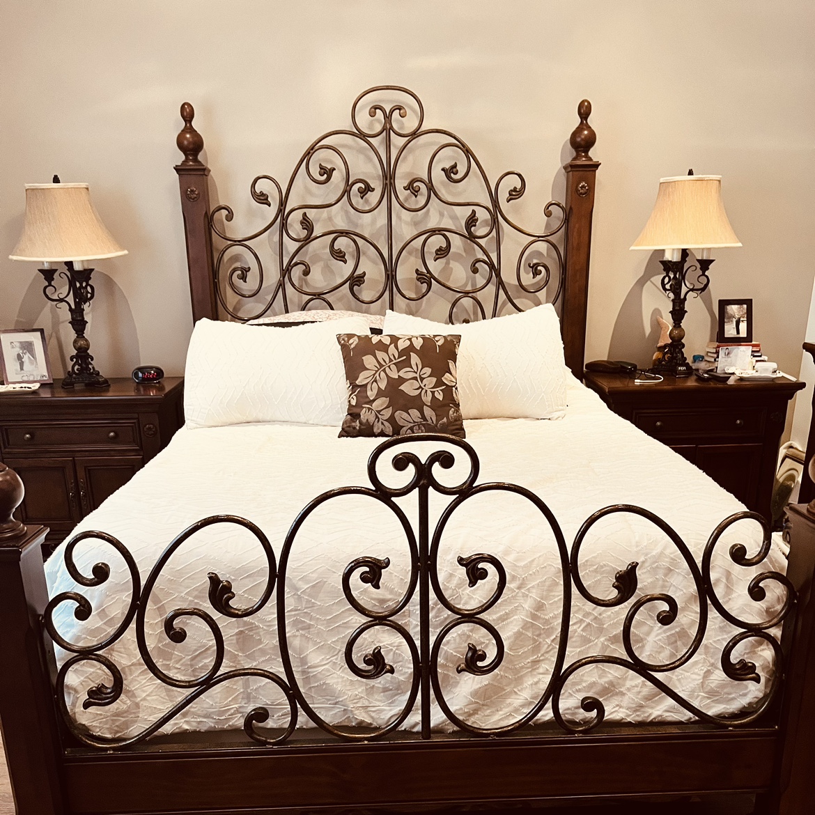 Bedroom Set image indicator(2)