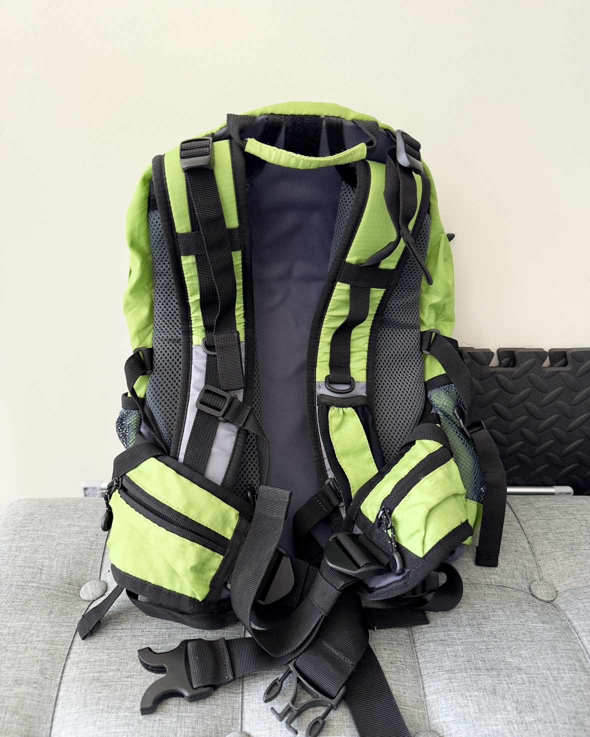 Black Yak Hiking Backpack image indicator(2)