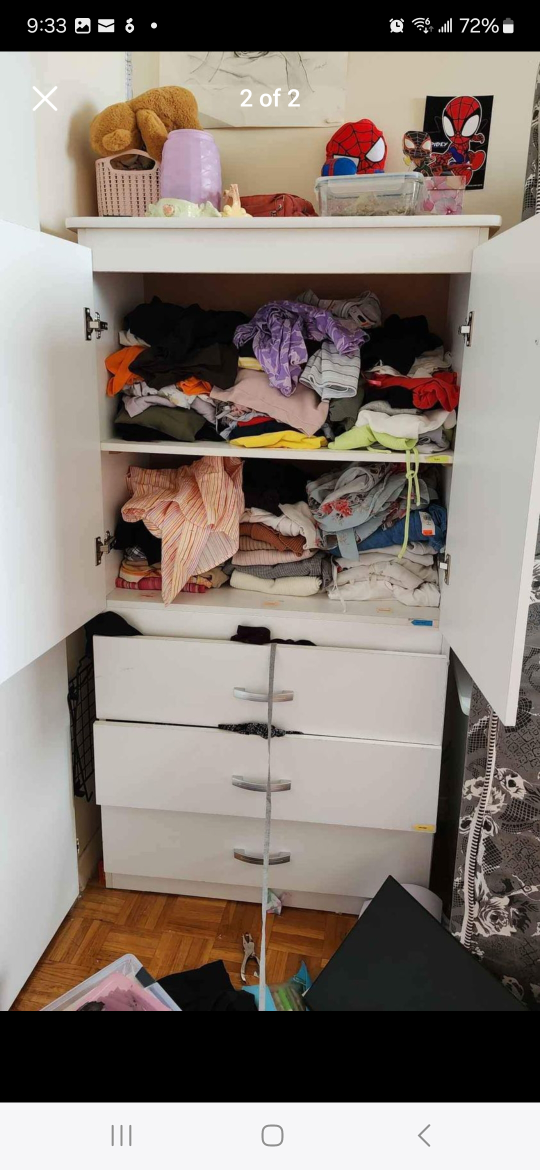 white cupboards/almaries