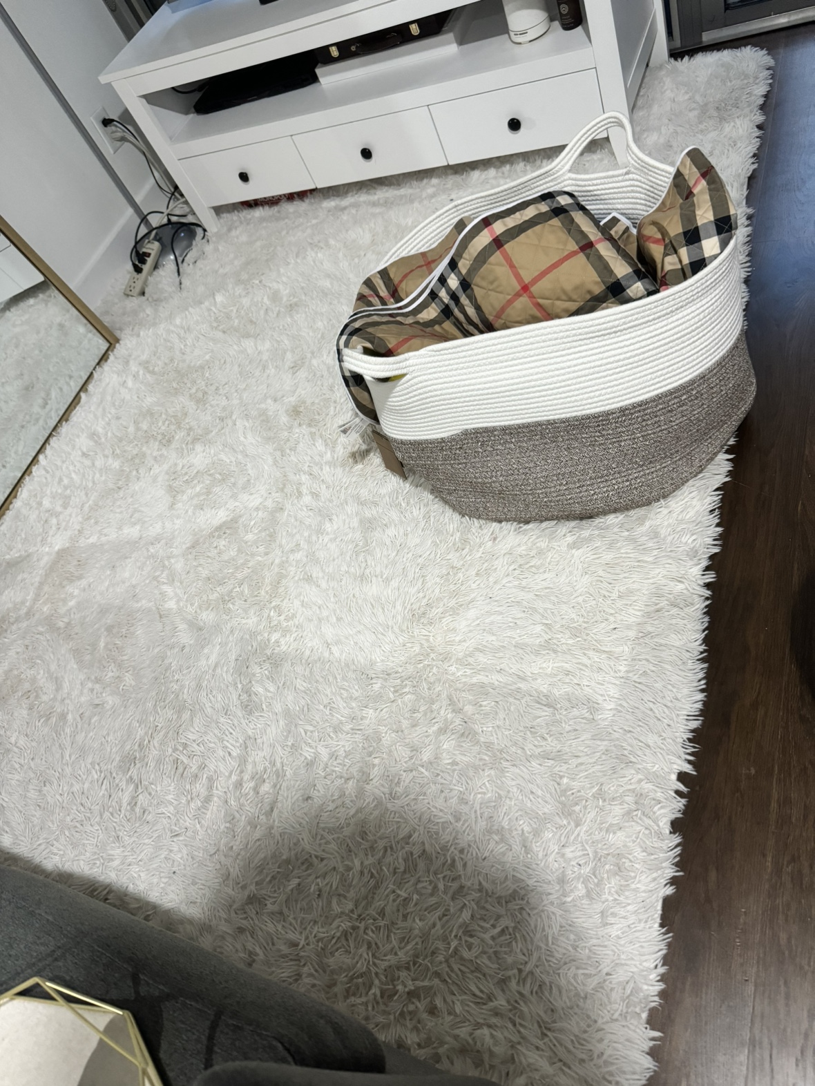 Homore fluffy rug 6 x 9 feet - photo 4