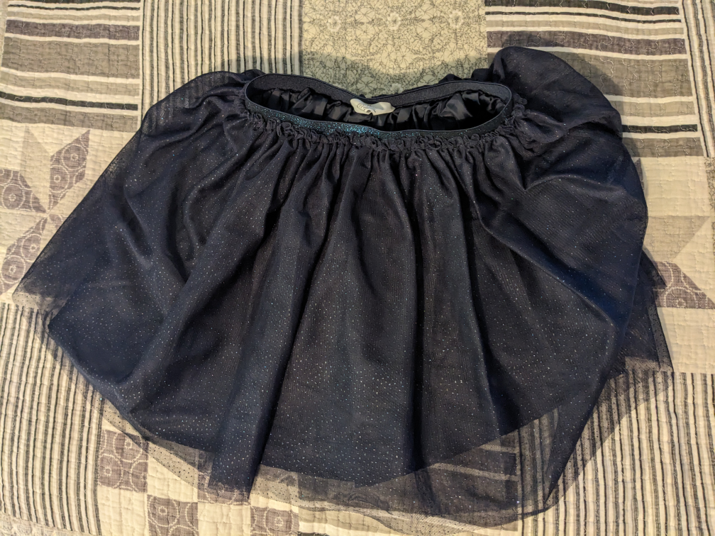 Bag of young girls clothes sizes 7-8 - photo 3
