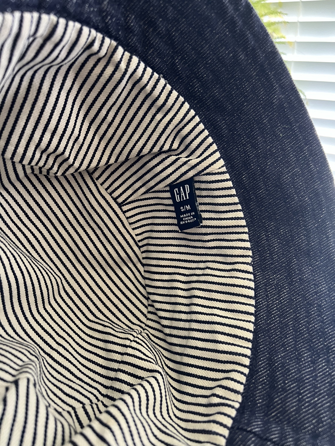 Gap summer bucket hat image indicator(3)