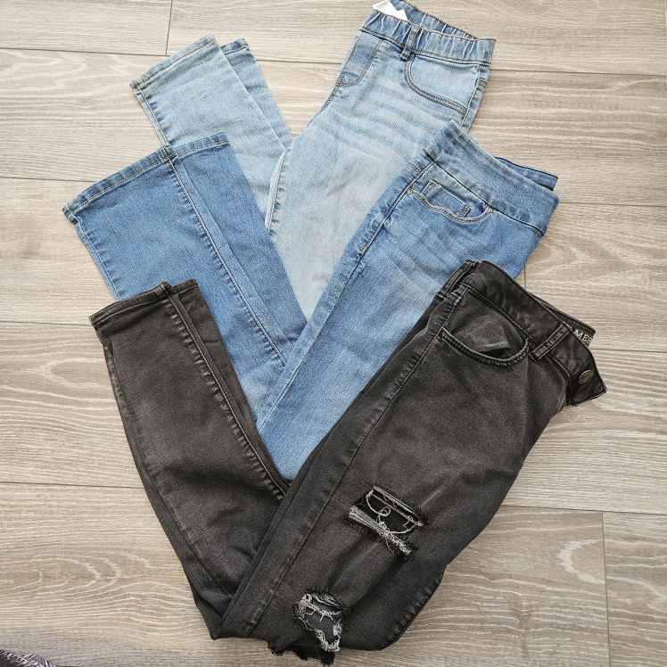 3 Jeans thumbnail