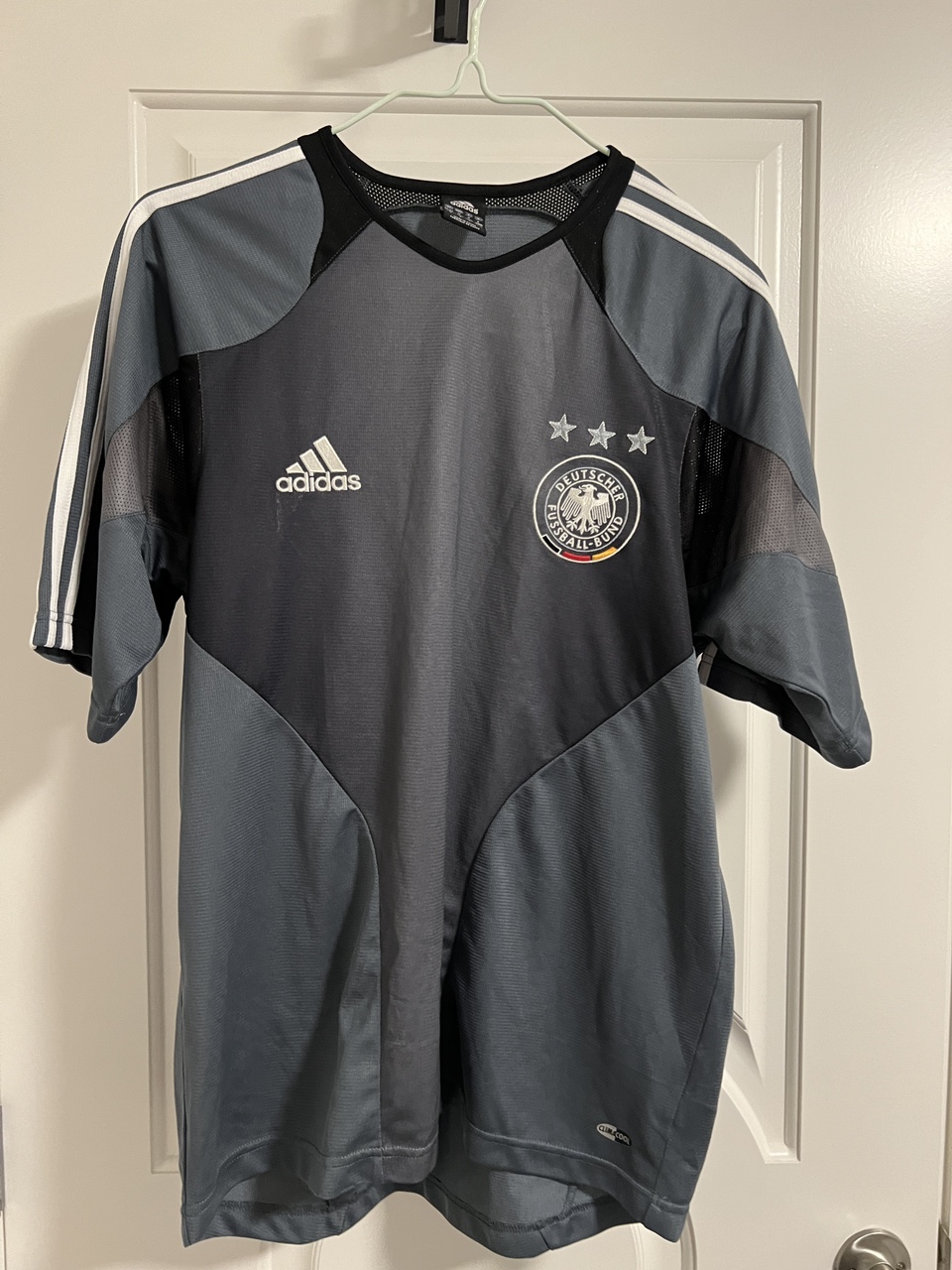 Germany Grey Training Soccer Jersey Shortsleeve (2004-2005) thumbnail