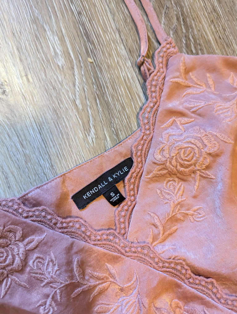 Small Kendall & Kylie pink romper - small image indicator(2)