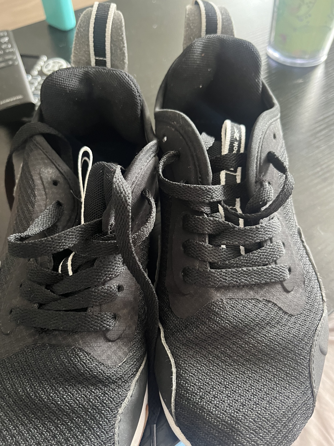 Reebok shoes image indicator(2)