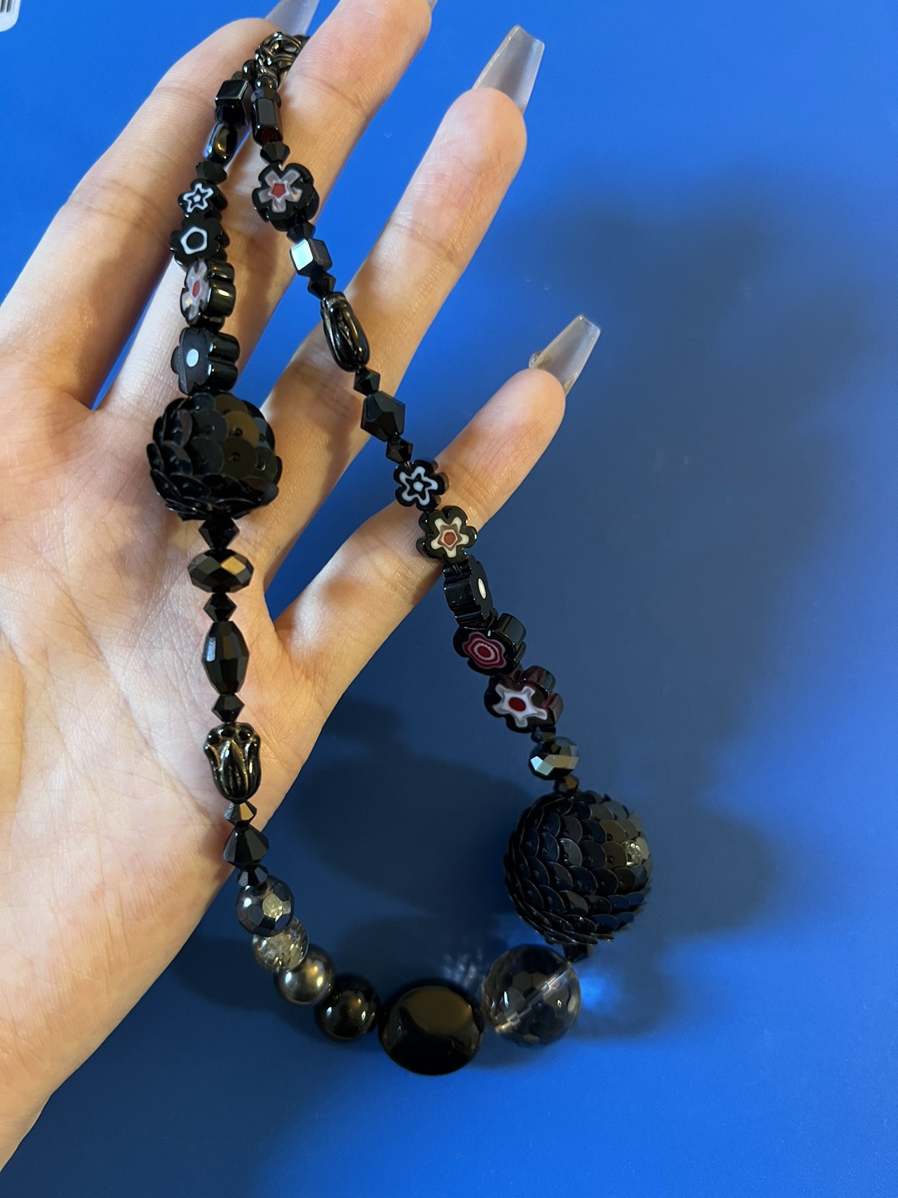 beaded phone chain image indicator(2)