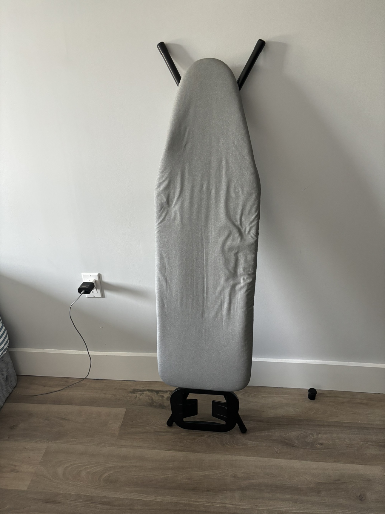 Black+Decker Iron + Ironing Board Set - photo 3