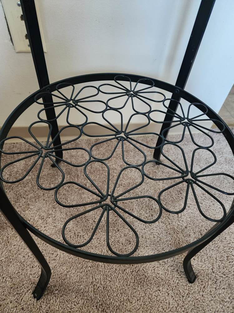Side Table - photo 3