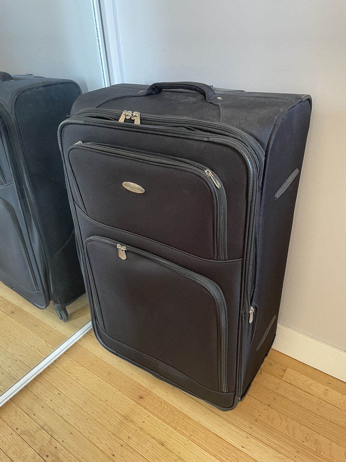 Luggage bag - photo 2