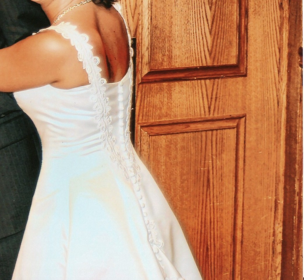 Wedding Dress - Size 8 image indicator(2)