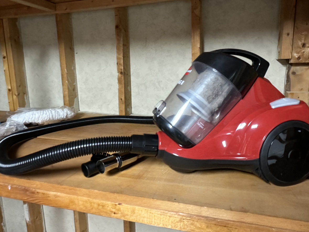 Bissell Vaccum cleaner - photo 2