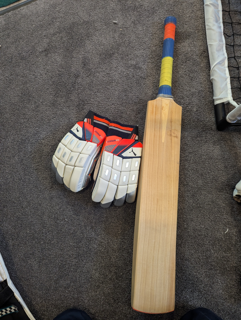Cricket equipment - photo 5
