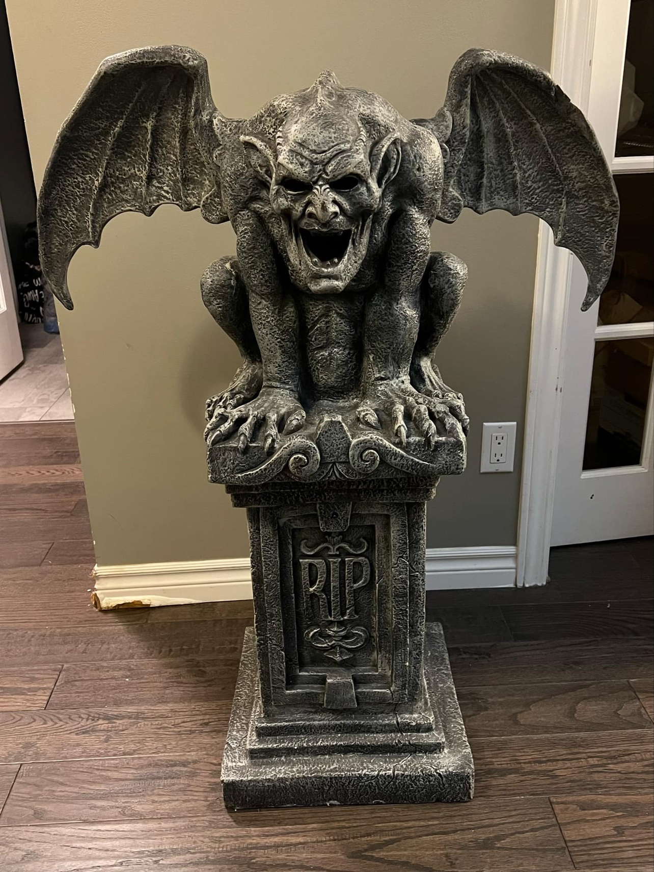 Sinister Gothic Gargoyle Spirit Halloween