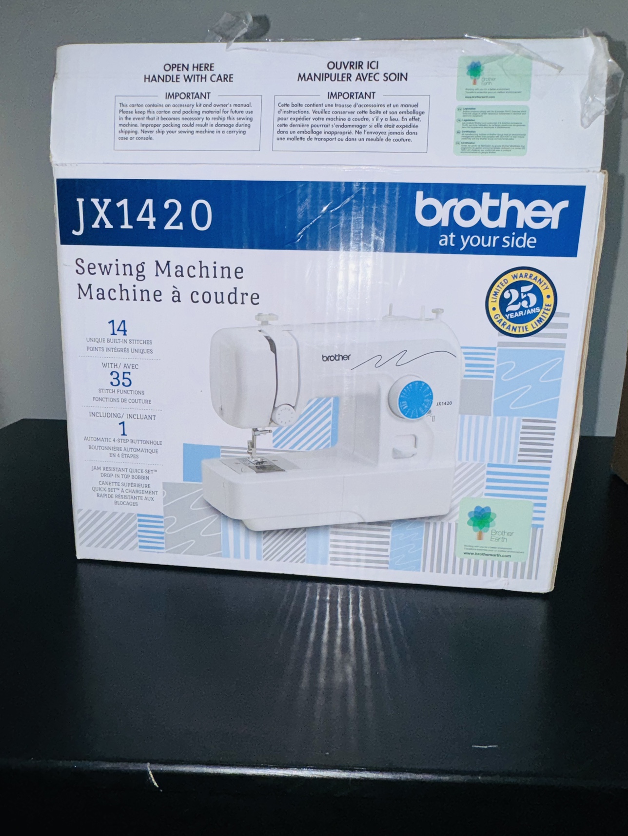 Sewing machine - photo 2