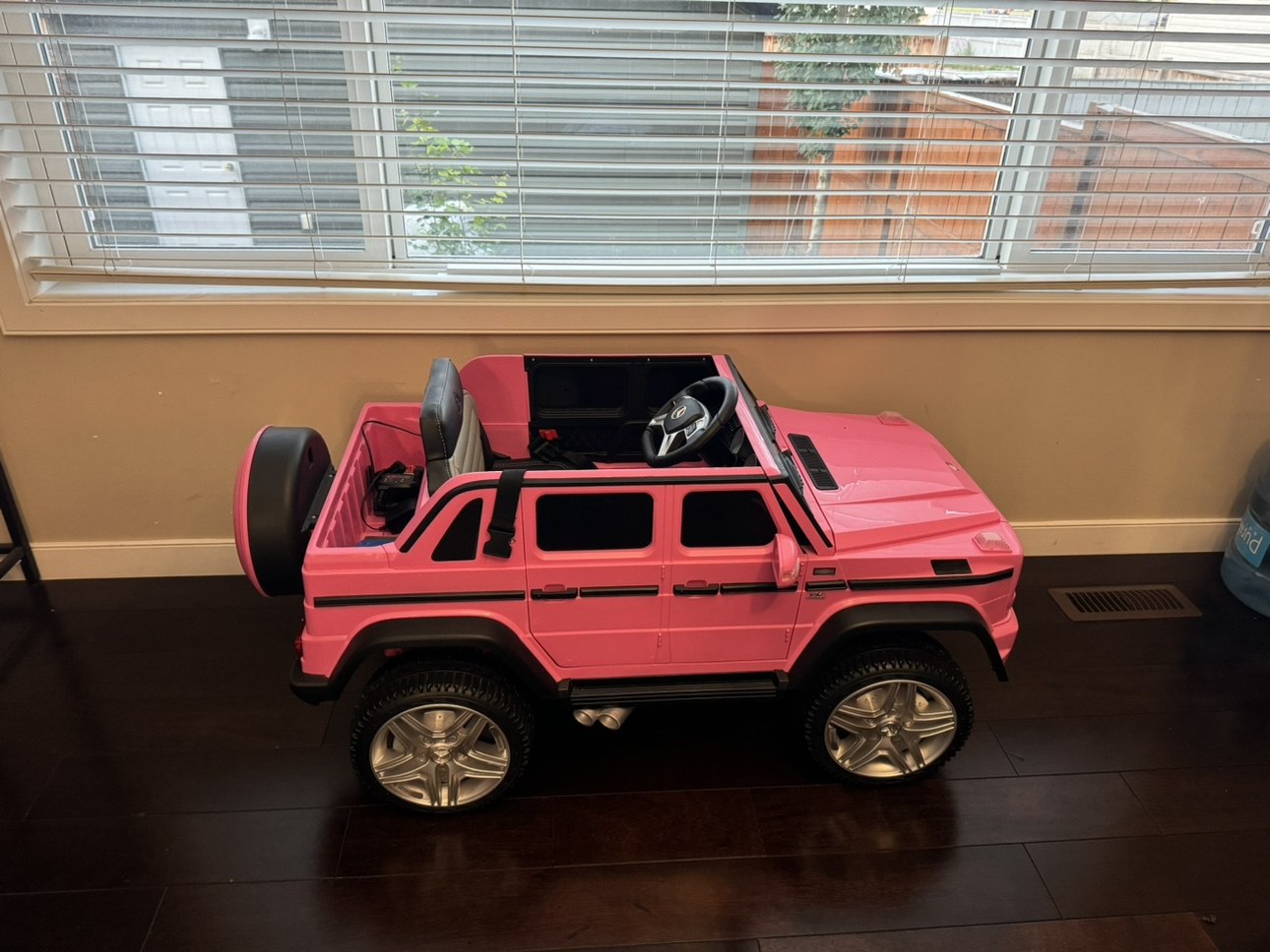 Electric Vehicle for Kids - Maybach G650S