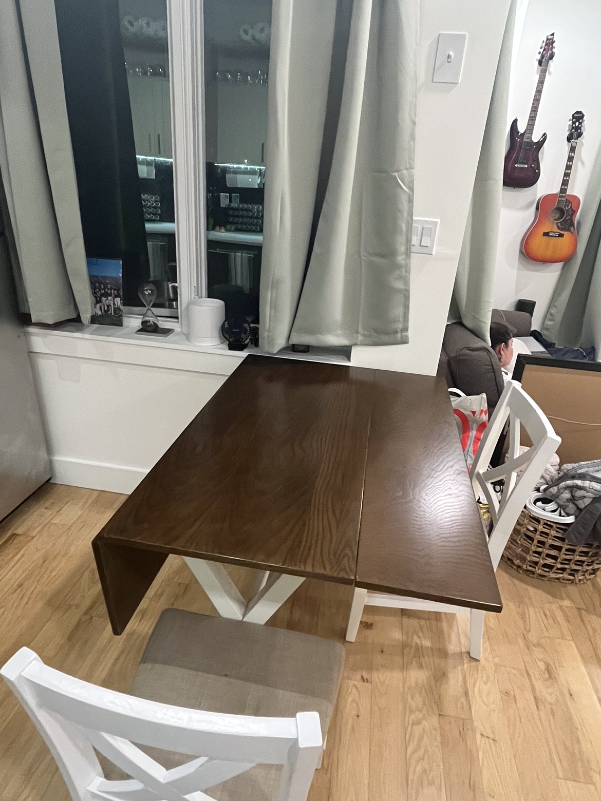 Dining table - photo 3
