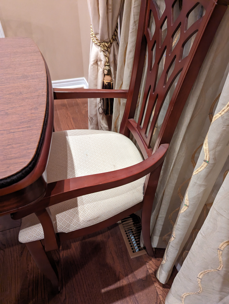 Dining Table set + hutch + 8 chairs - photo 5