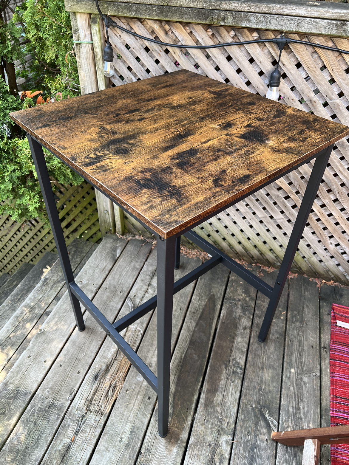 Counter-height table thumbnail