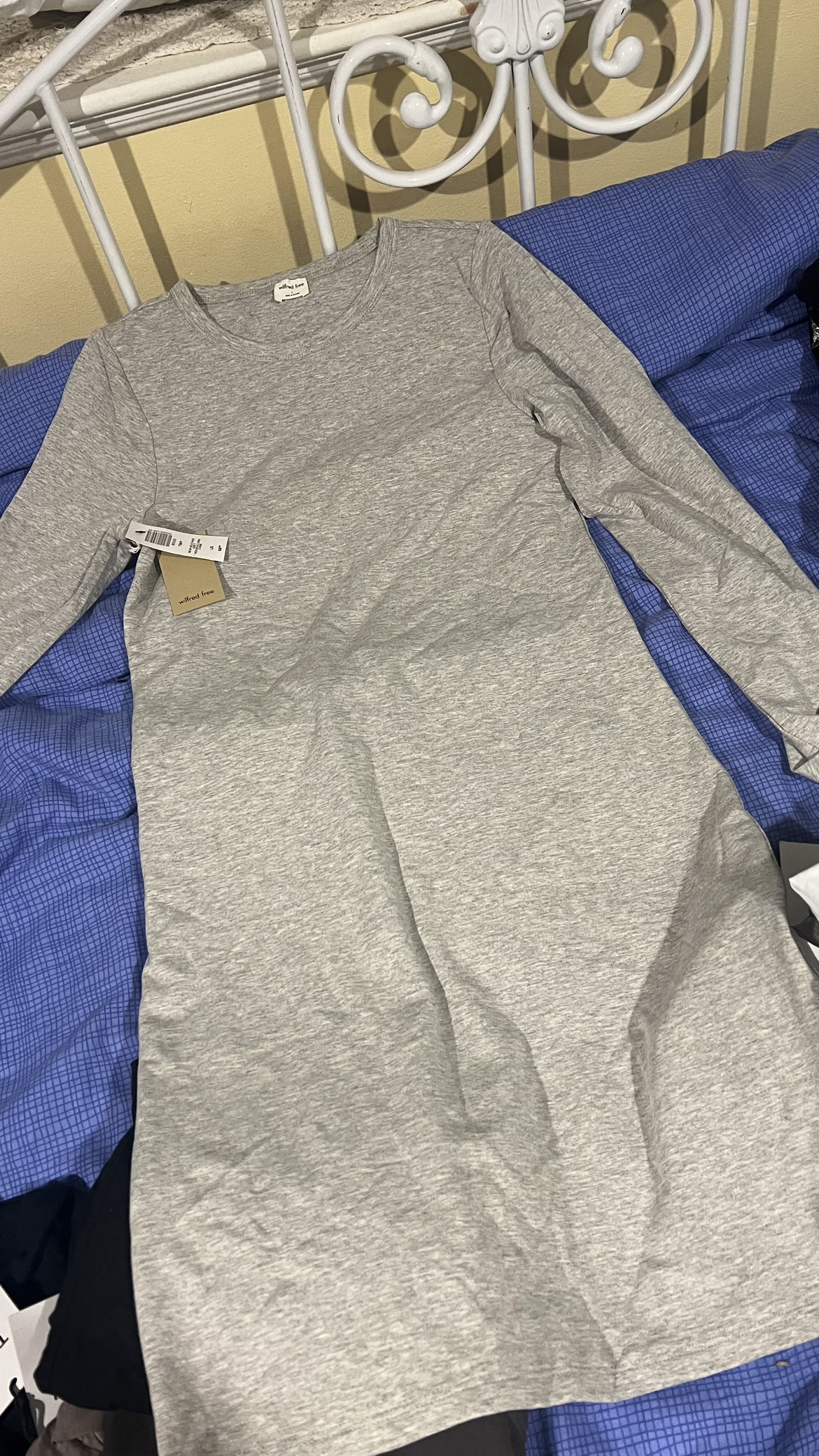 Assorted Aritzia items/Balenciaga brand new with tags - photo 4