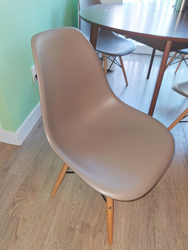4 Chairs with Solid Beech Wood Legs