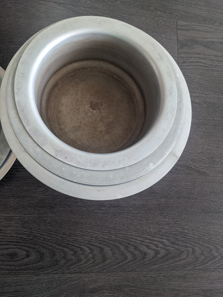Used Pots and Pans #freecycle - photo 3