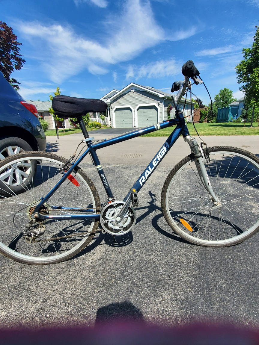 Men's Raleigh Sport 21 Speed Mountain Bike
