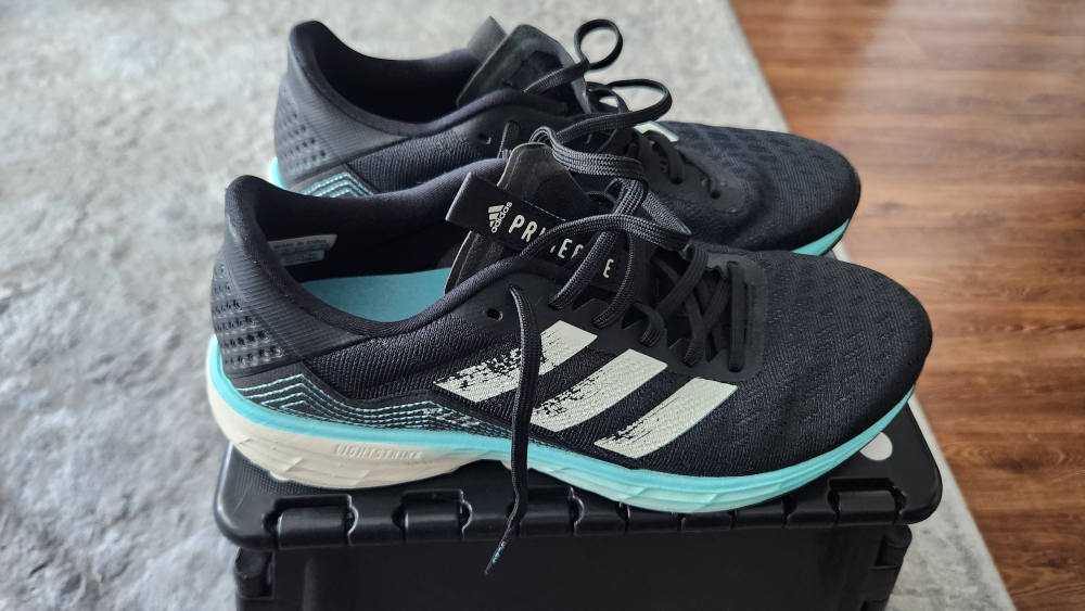Size 8 Women Addidas Primeblue