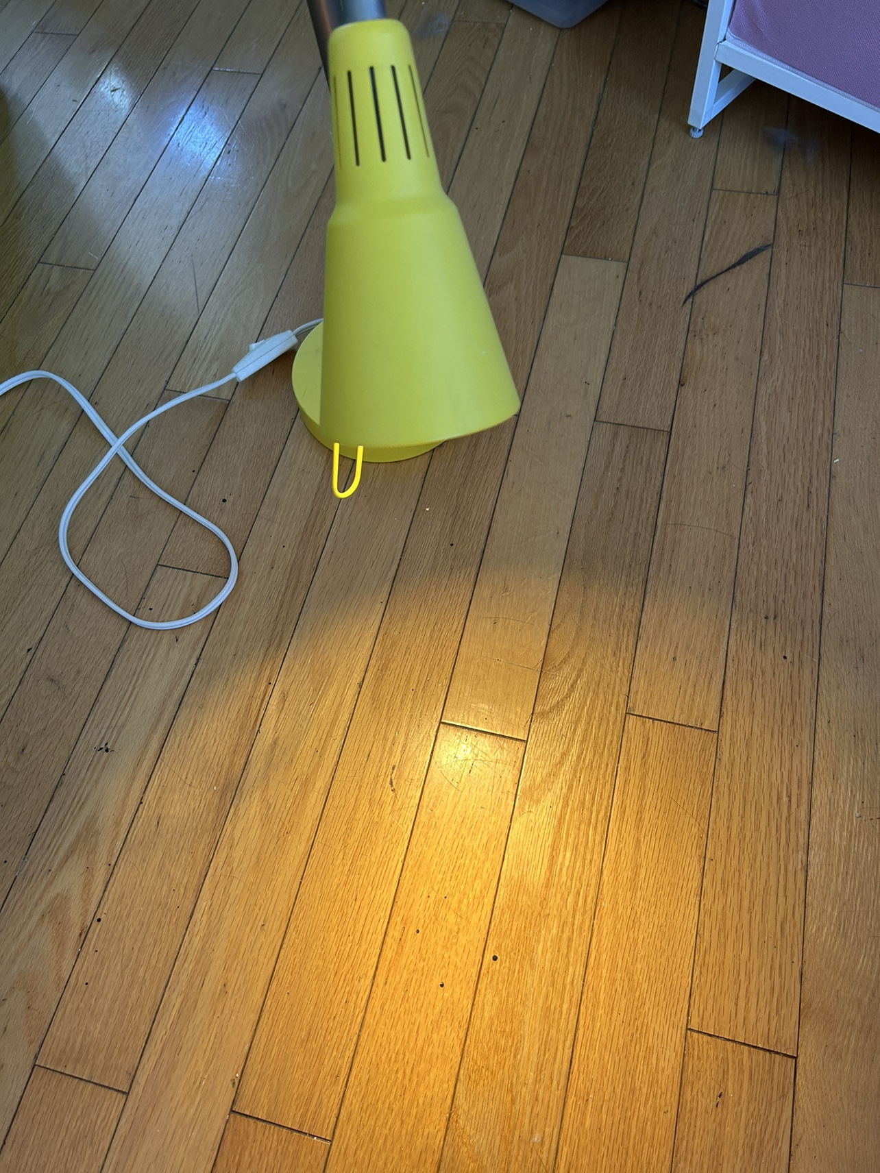 ✨ yellow desk lamp image indicator(4)