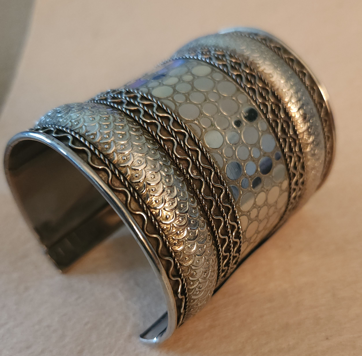 Vintage Silver Cara New York Cuff image indicator(6)