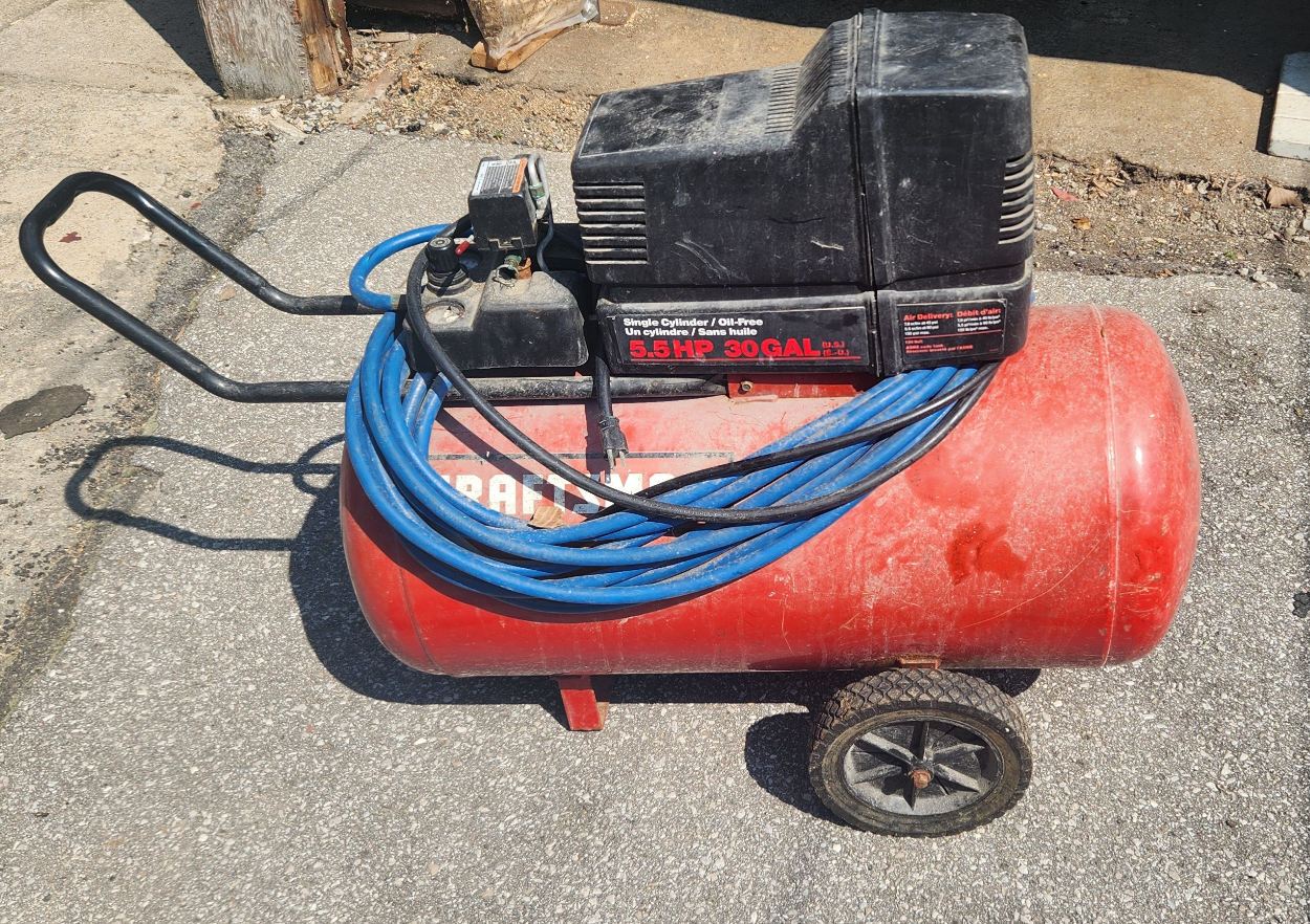 Air Compressor thumbnail