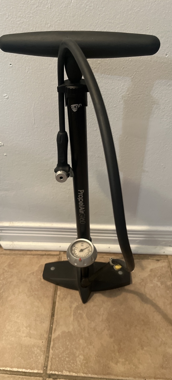 Bicycle tire air pump #FreeCycle thumbnail