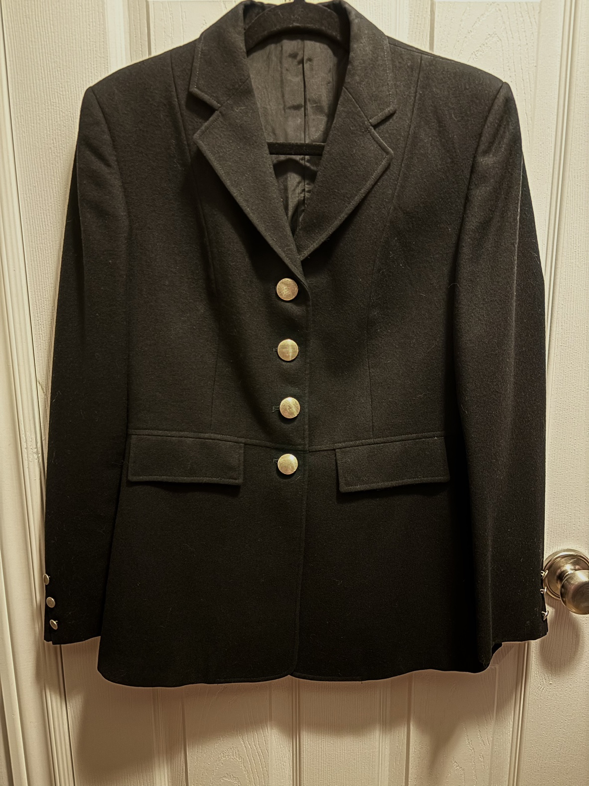 Equestrian show jacket image indicator(2)