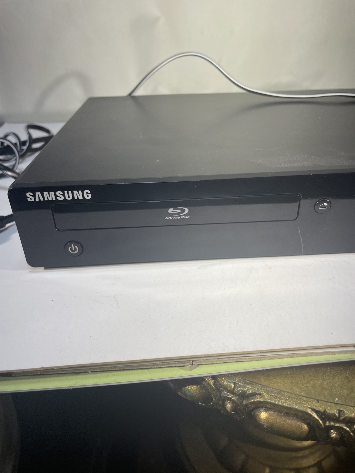 Samsung Blu-ray Disc player behind - photo 2
