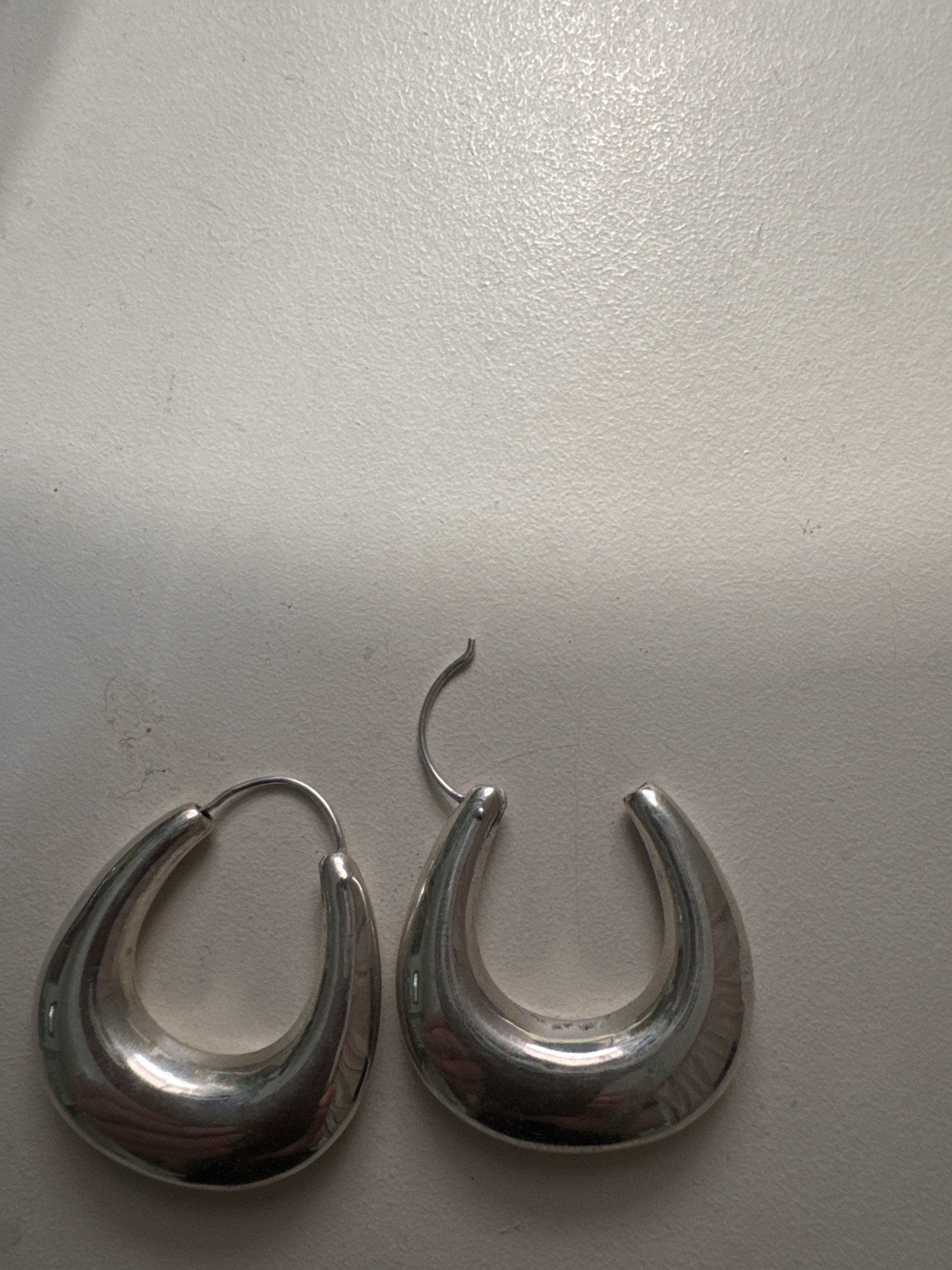 925 silver hoops large image indicator(2)