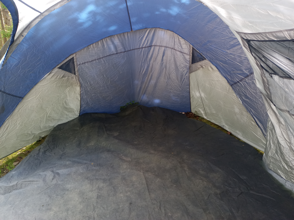 7 person tent with large vestibule image indicator(4)