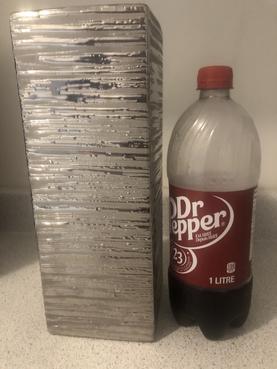 Bouclair Vase image indicator(4)