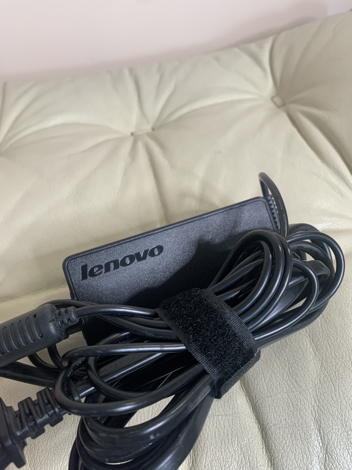 LENOVO - AC adaptor 65W