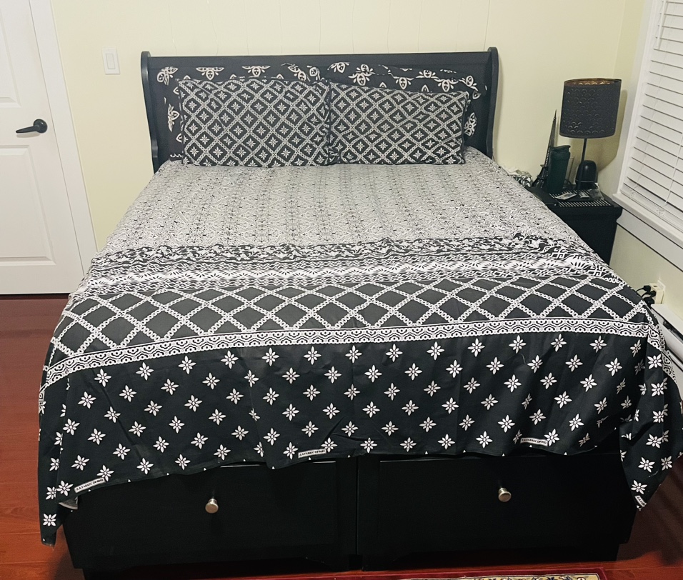 Black Bedroom set 4 piece with mattress