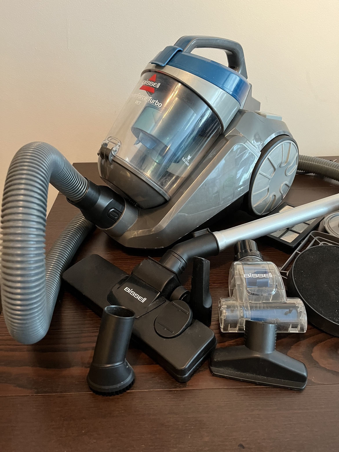 Bissell Vacuum Cleaner - photo 4