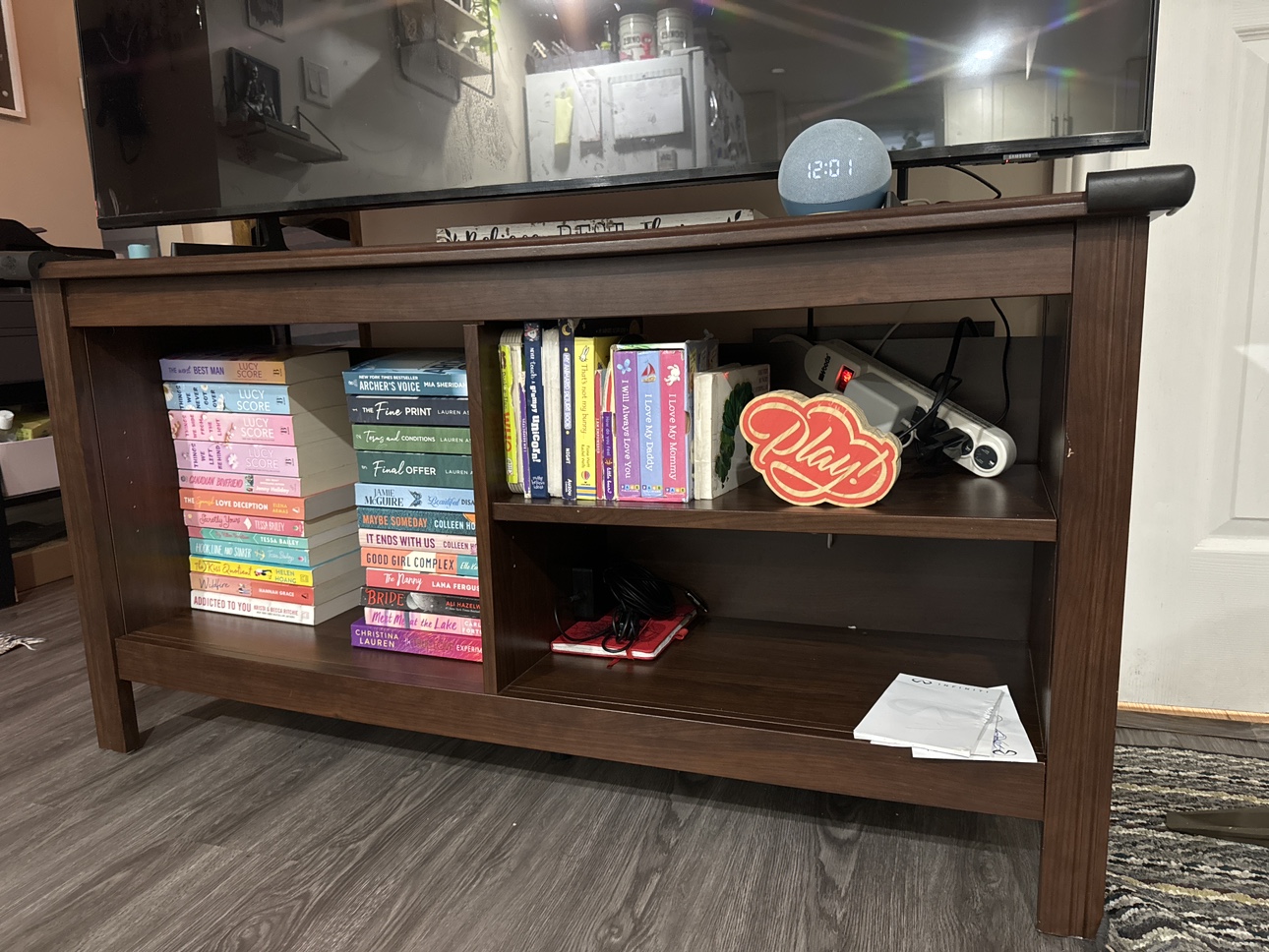 Tv stand ikea - photo 2